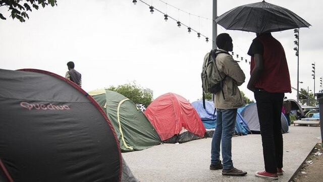 Fransa&#039;da sığınmacılara yardım edenler baskı görüyor