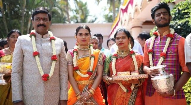 Hindistan&#039;dan düğünlerdeki aşırıcılığa fren