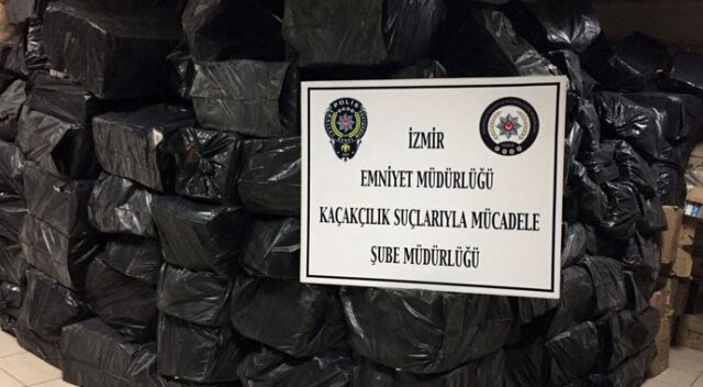 İzmir&#039;de 330 bin paket kaçak sigara ele geçirildi