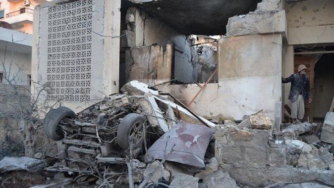 Katil Esad güçleri İdlib&#039;de sivilleri vurdu: 7 ölü