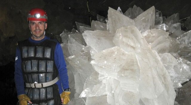 NASA, mağaradaki kristallerin içinde 50.000 yıllık yaşam formları tespit etti