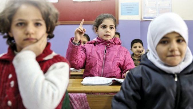 Suriyelilerin yarısı okula gitmiyor