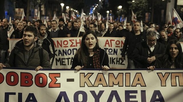 Yunanistan&#039;da &#039;kemer sıkma&#039; önlemleri protesto edildi