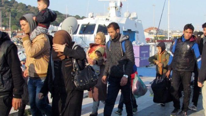 67 göçmen botları batmak üzereyken kurtarıldı