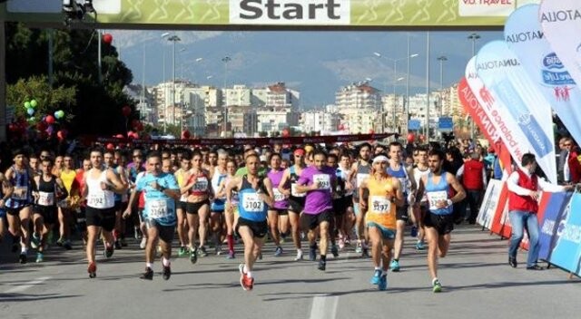 Antalya&#039;daki maratonda feci ölüm! Bitişe 500 metre kala...