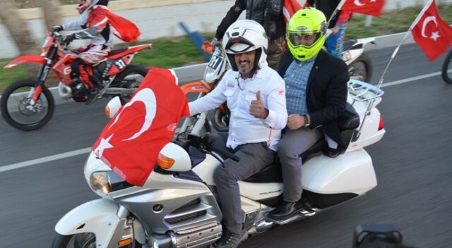 Bakan Çavuşoğlu ilçe merkezine motosikletle geldi