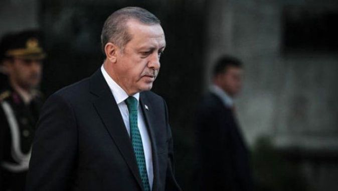 Cumhurbaşkanı Erdoğan&#039;dan 8 dilde Regaip Kandili mesajı