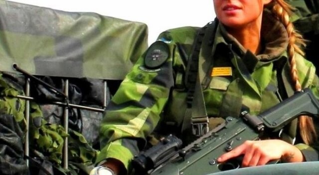 İsveç&#039;ten kadınlara askerlik kararı