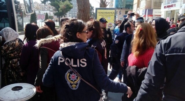 İzinsiz gösteri yapan 21 kadın serbest bırakıldı