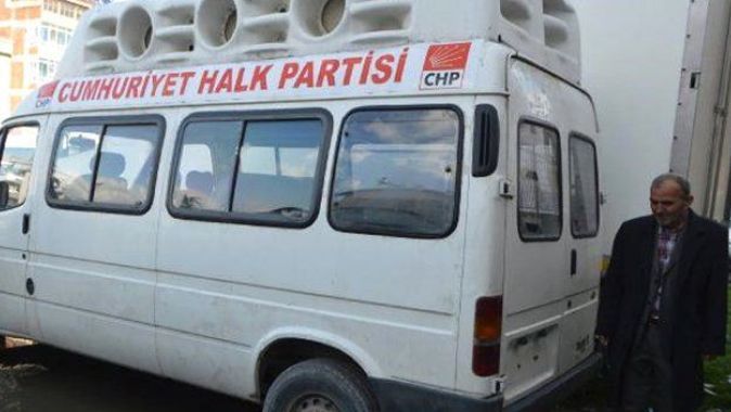 Sinop&#039;ta CHP minibüsünün plakalarını çalan şüpheliler kayıplara karıştı