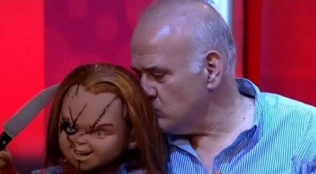 Ahmet Çakar programa Chucky ile çıktı ortalığı salladı