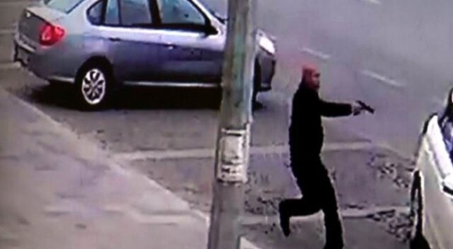 Cinayet anı kamerada: Sokak ortasında kurşun yağdırdı