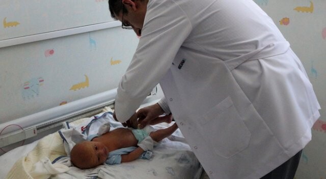 Uzmanlardan ailelere bebekler için aşı uyarısı