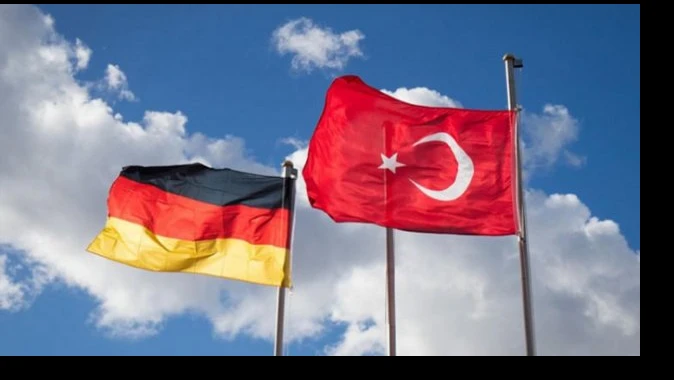 Almanya&#039;dan darbeci hainlerle ilgili skandal karar