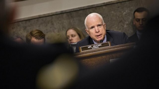 Amerikalı Senatör McCain&#039;den Putin-DEAŞ karşılaştırması