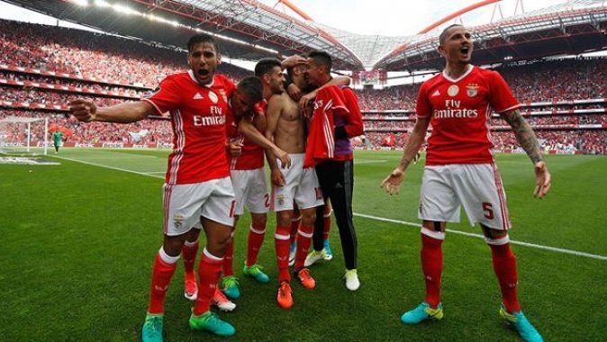 Benfica&#039;dan tarihi şampiyonluk