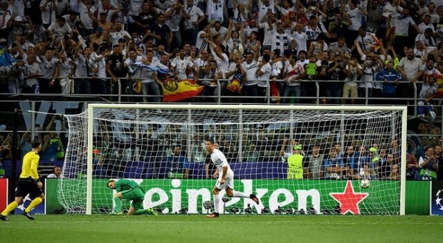 Bu penaltı ile Zidane&#039;a 13 milyon Euro kazandırdı