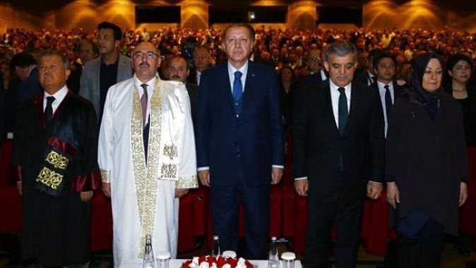 Cumhurbaşkanı Erdoğan&#039;la Gül aynı karede