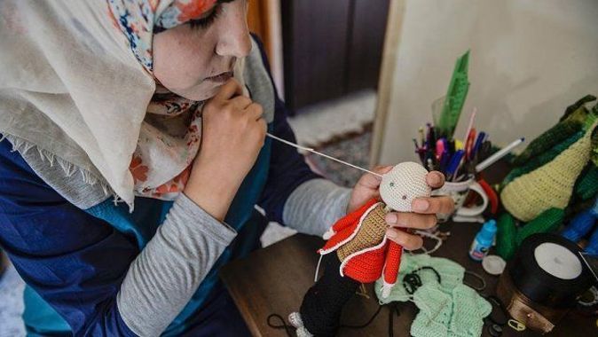 Gazzeli Raba &#039;el yapımı&#039; oyuncaklarıyla ablukaya meydan okuyor