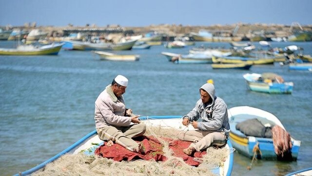 İsrail, Gazze&#039;de balık avlama mesafesini artırdı