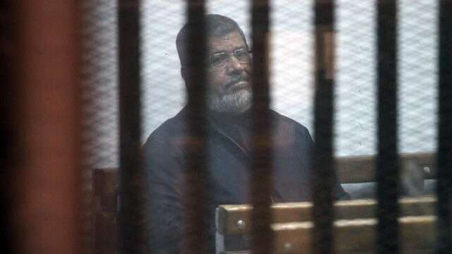 Mursi&#039;nin oğluna ziyaret yasağı