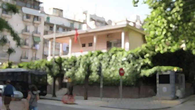 Selanik&#039;te görevli Türk diplomat çift kayıplara karıştı
