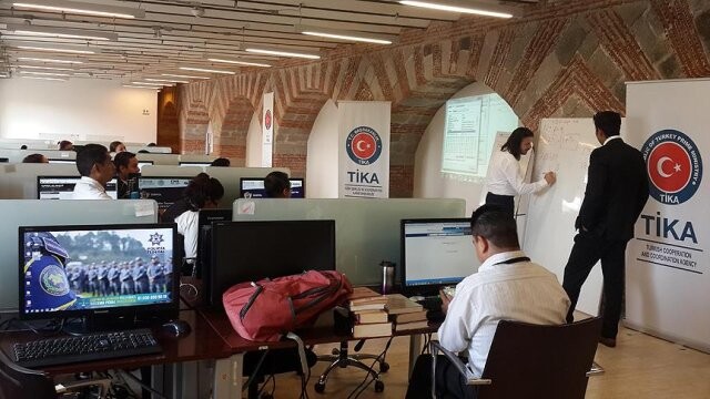 TİKA&#039;dan Meksikalı polislere siber suçları araştırma kursu