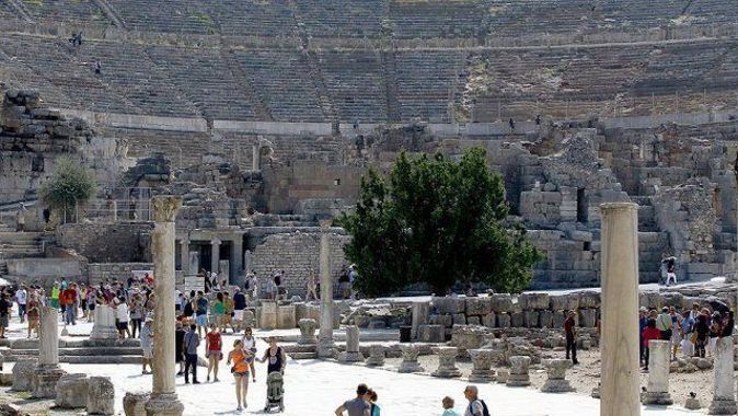 &#039;Efes Antik Kenti&#039;nde sünnet düğünü yapıldığı&#039; iddiaları yalanlandı