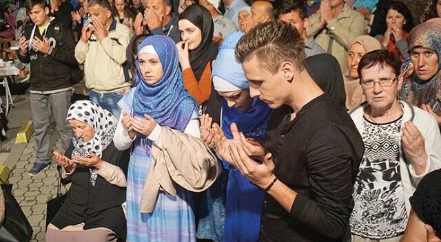 13 şehidimize Bosna’dan gözyaşları