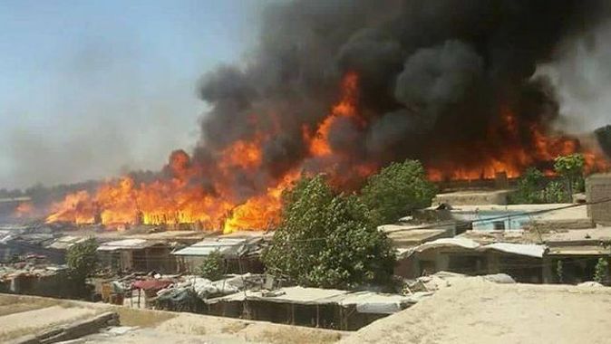 Afganistan&#039;da yangın: 475 mağaza kül oldu