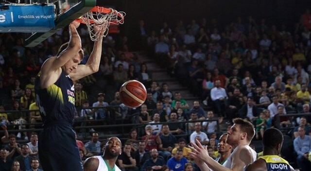 Basketbolda ilk finalist Fenerbahçe