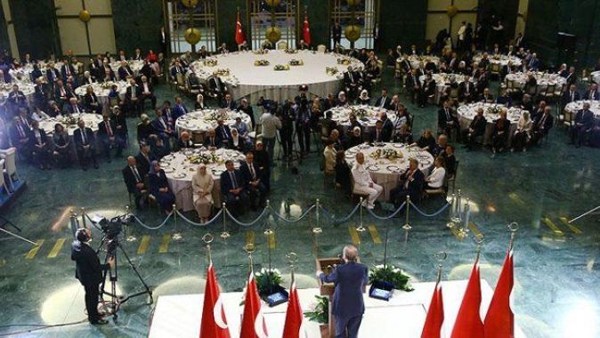 Cumhurbaşkanı Erdoğan&#039;dan esnafa iftar daveti