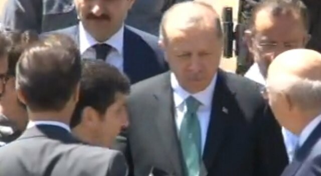 Erdoğan, cuma namazını Marmara İlahiyat Camii’nde kıldı