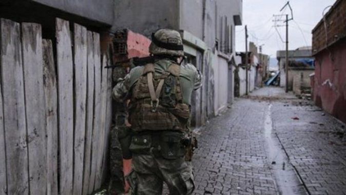Erzincan&#039;da çatışma: Teröristler etkisiz hale getirildi