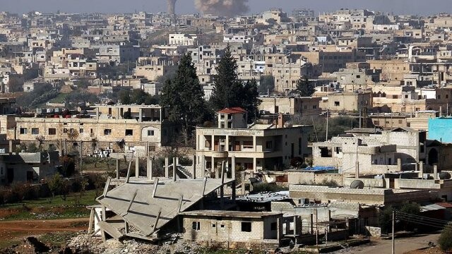 Esad rejimi Dera&#039;ya yığınak yapıyor
