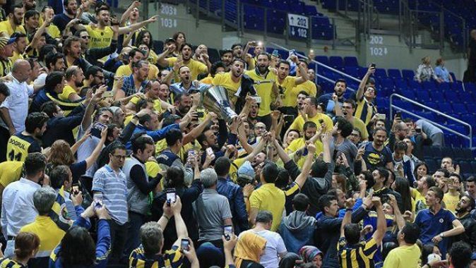 Fenerbahçe kombine rekoru kırdı!