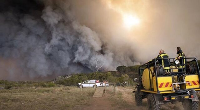 Güney Afrika&#039;daki yangında ölü sayısı yükseliyor