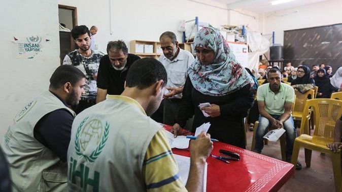 İHH&#039;dan Gazzelilere nakdi yardım