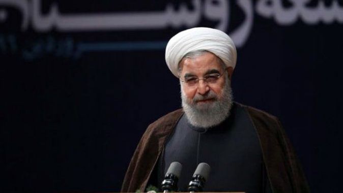 İran Devrim Muhafızları&#039;ndan Ruhani&#039;ye gözdağı