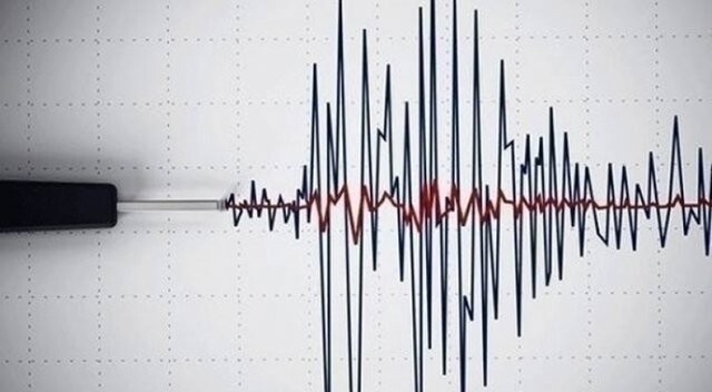İzmir&#039;de deprem oldu, İzmir&#039;deki deprem nerelerde hissedildi?