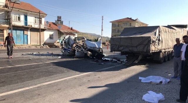 Malatya’da korkunç kaza: 2 ölü, 3 yaralı