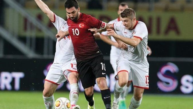 Mehmet Demirkol: Sneijder gider, Arda gelir