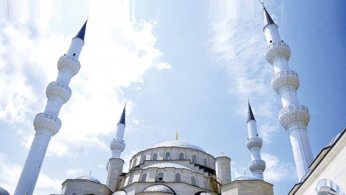 Orta Asya’nın en büyük camii tamamlandı