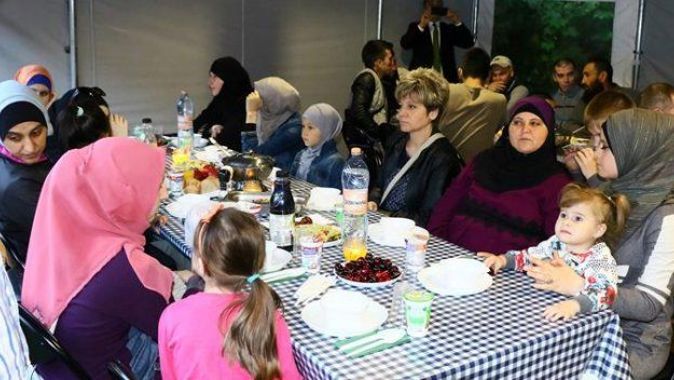 TİKA, ramazanda da Polonyalı Müslümanların yanında