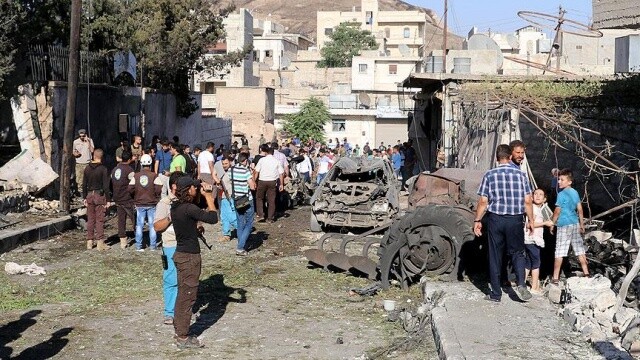 Azez&#039;de bomba yüklü araçta patlama: 4 ölü, 7 yaralı