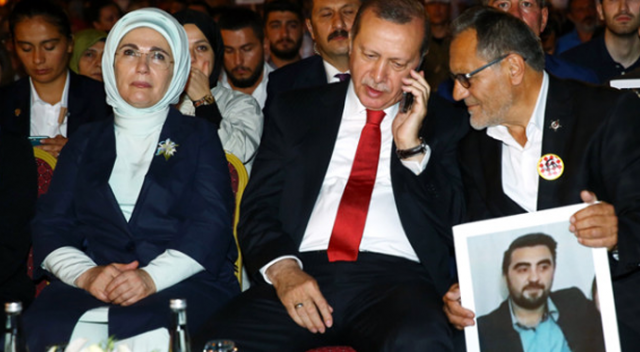 GSM operatörlerinden abonelerine Erdoğan sürprizi