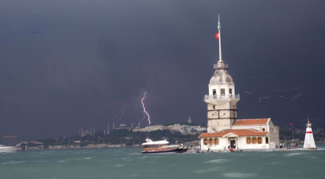 İBB&#039;den son dakika açıklaması: Yağmur İstanbul&#039;u terk etti