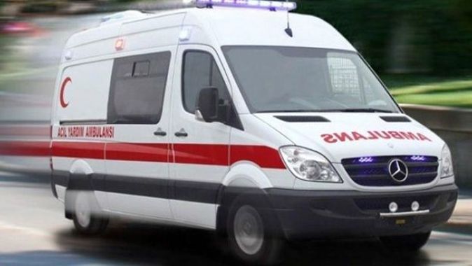 Kırşehir&#039;de kaza: 1 ölü, 2 yaralı var