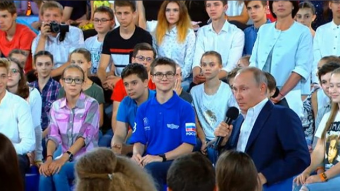 Putin: İstihbarat okulundayken takma adım Platov&#039;du