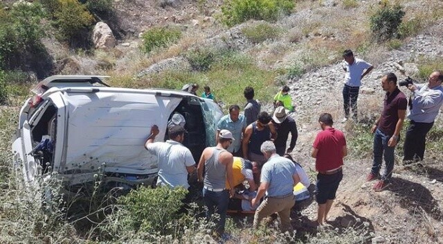 Sivas&#039;taki trafik kazasında 1 kişi öldü, 4 kişi yaralandı
